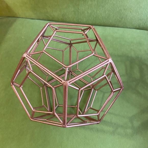 Geometric Metal Wire Decor - Picture 3 of 4
